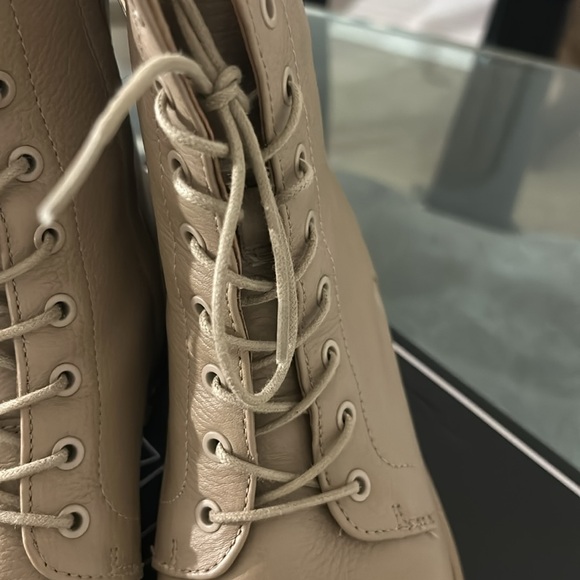 Taupe boots military combat tan 8.5 BNWT - Picture 5 of 14